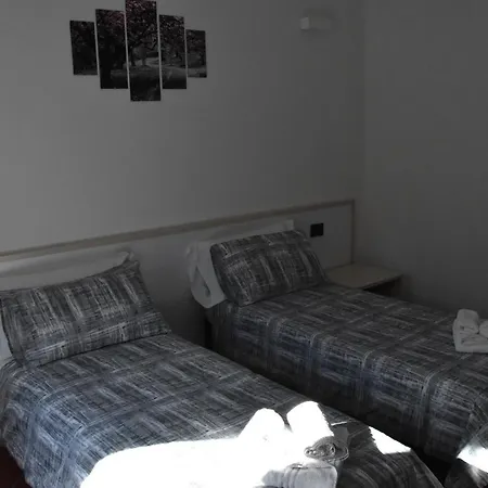 Sikelia Bed & Breakfast *